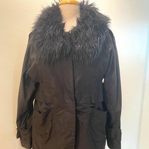 BCBG FAUX FUR COLLAR NYLON COAT JACKET